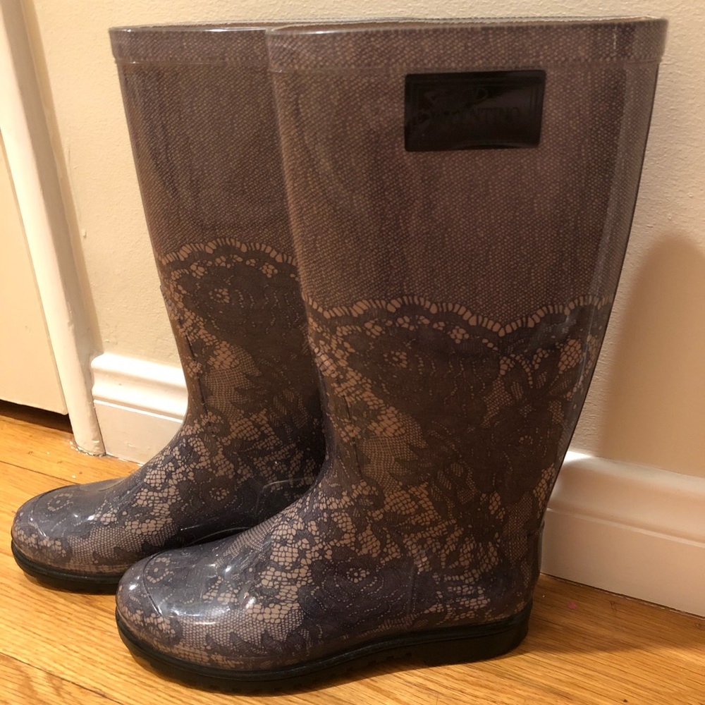 Valentino rain boots in almost new condition!